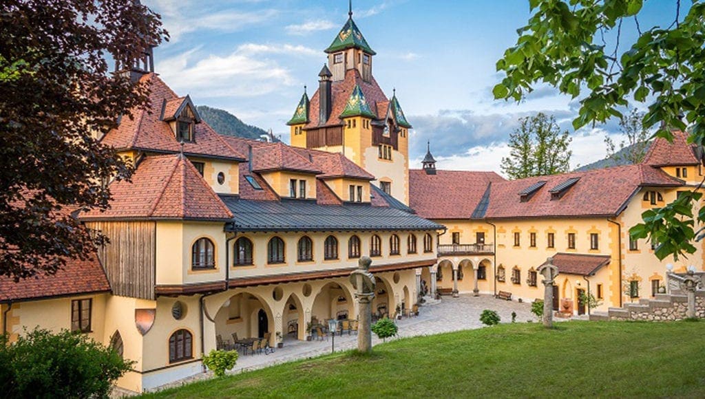 Kassegg Ennsradweg Naturhotel Schloss Kassegg Christian Fuernholzer